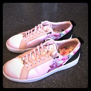 Ted Baker Sneakers